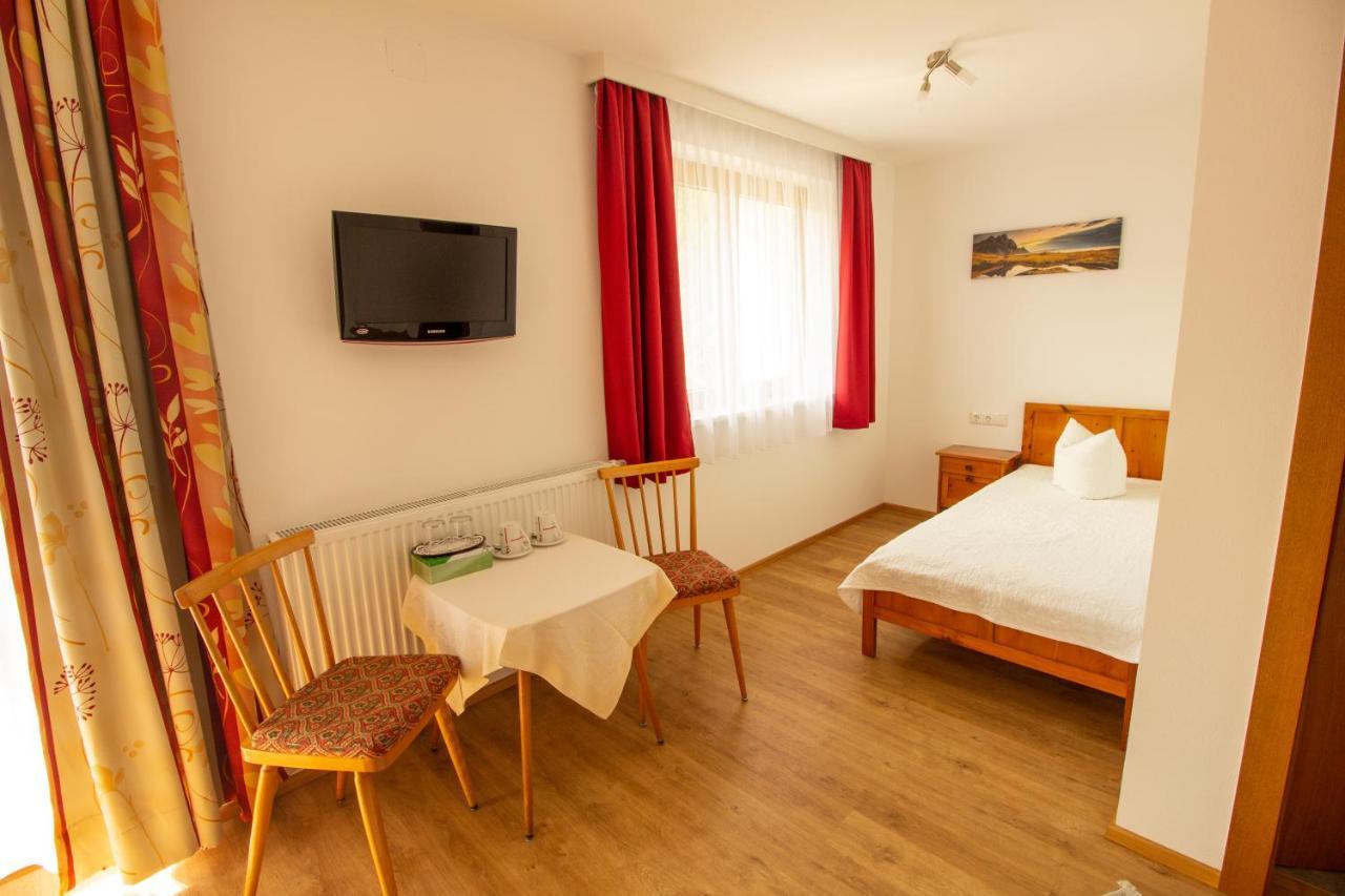 Haus Josef Bed & Breakfast ไมย์อาโฮเฟิน ภายนอก รูปภาพ